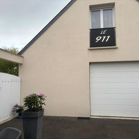Le 911 Hotell Nazelles-Negron Eksteriør bilde